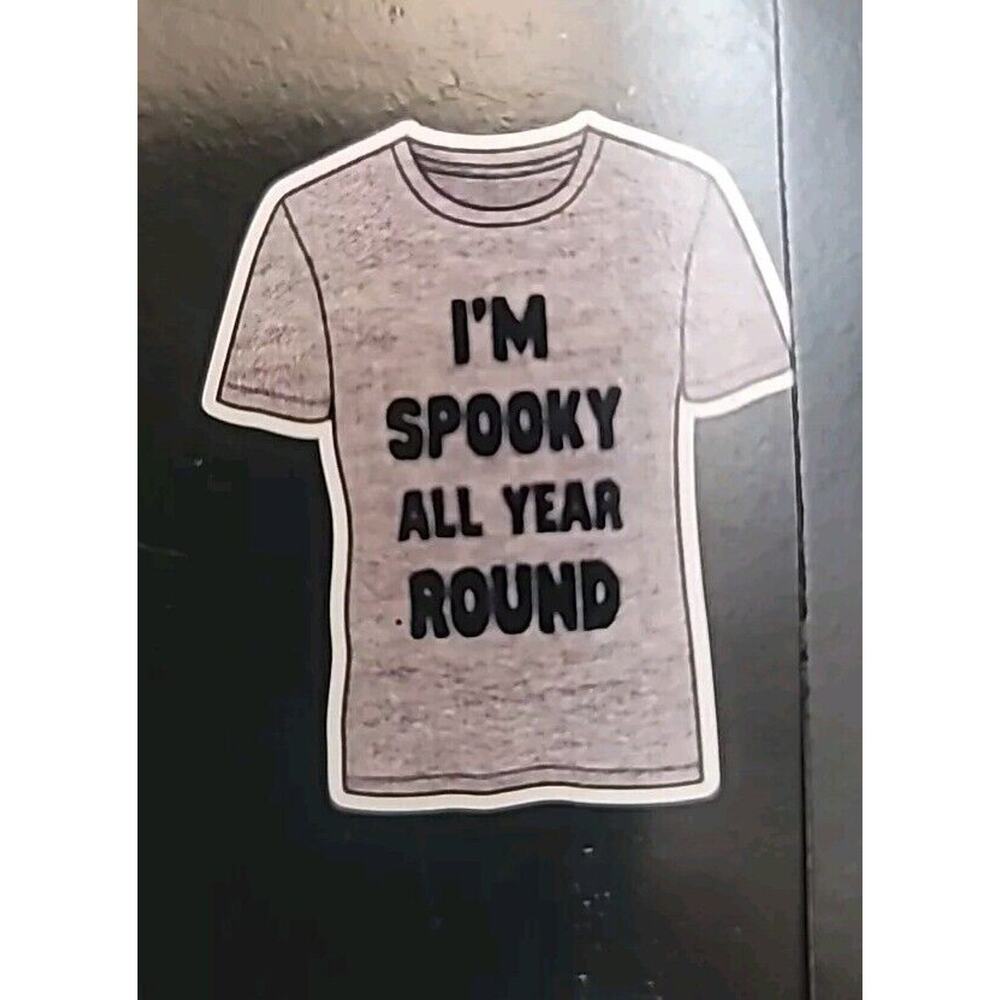 H199b Halloween T-Shirt size Med- I'm Spooky All Year Round GRAY NEW